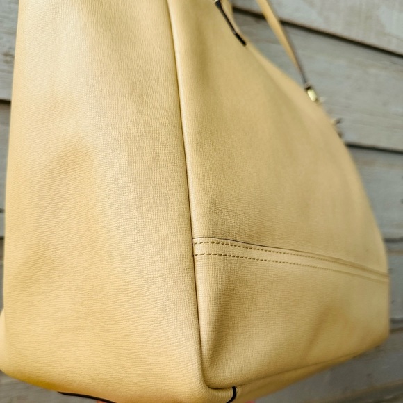 COACH tan Saffiano leather tote - Picture 12 of 17